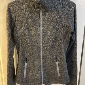 Lululemon Define Woman’s Zip-Up Jacket - Size 6